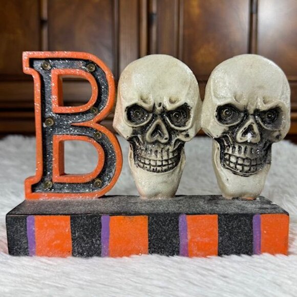 BOO Skulls Shimmering Resin Sculptural LED Standing Tabletop Lamp - Picture 2 of 8
